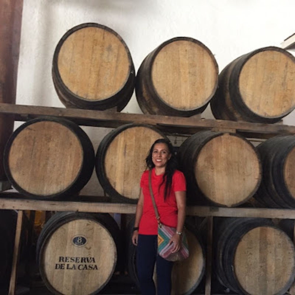 Meet your Posher, Claudia